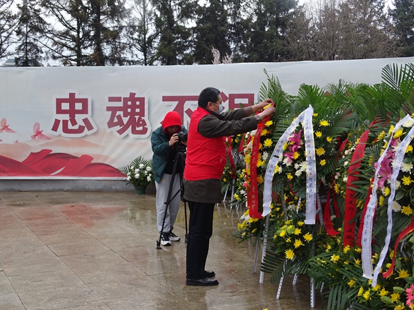 下午 董事长.jpg